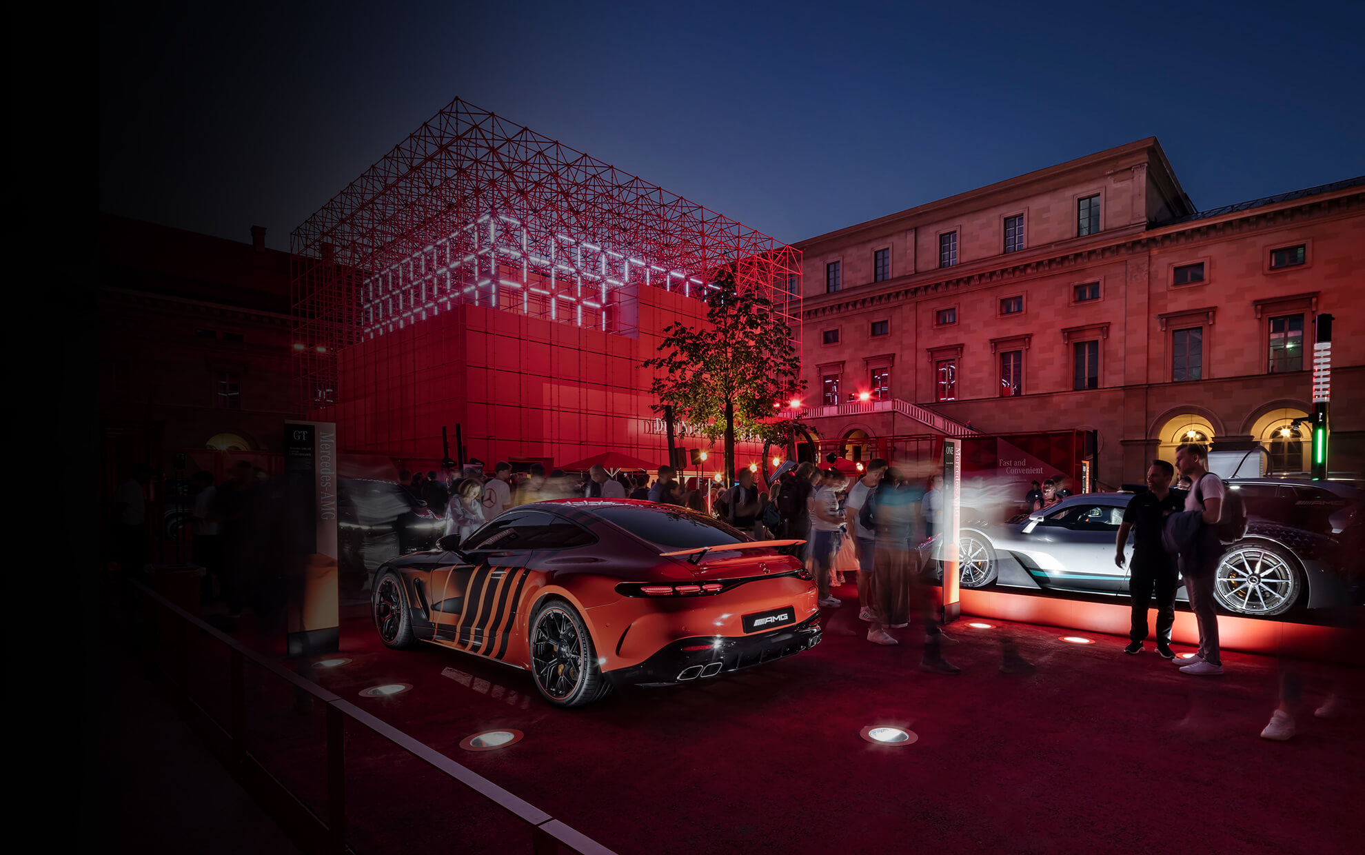 Messebauunternehmen Display International realisiert Messestand von Mercedes-Benz auf der IAA mobility in München