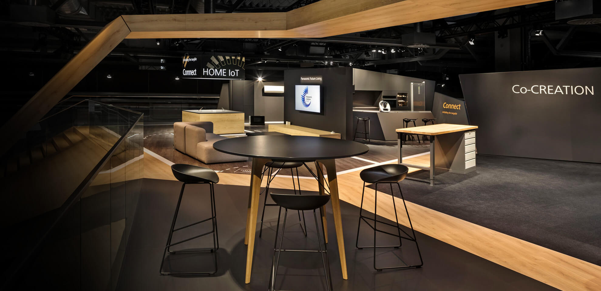 Moderner Showroom, der Ihre Kunden und Gäste überzeugt – gebaut von Innenausbauer Display International.