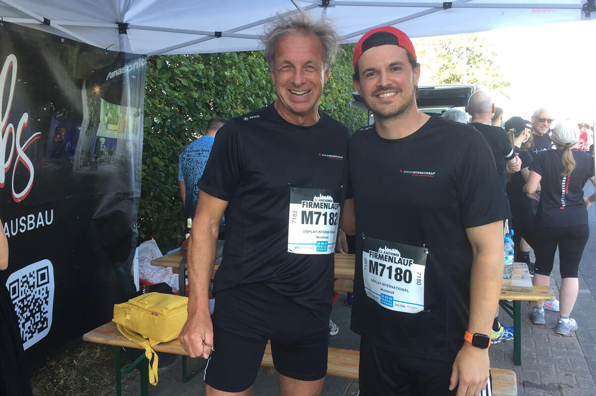 Full of energy on the track – running together makes it even more fun: Klaus-Dieter Hakelberg und Nico Falck.
