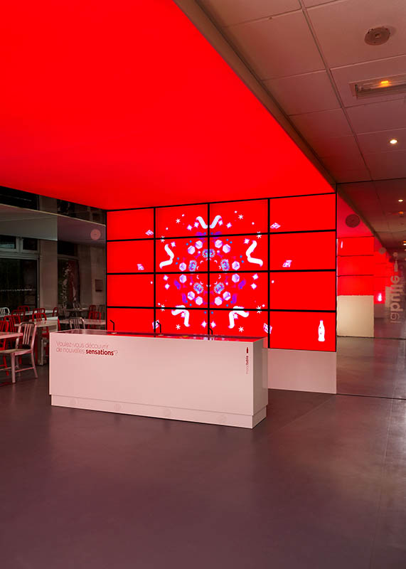 Als Innenausbauer in Paris verantwortlich für den Showroom von Coca Cola