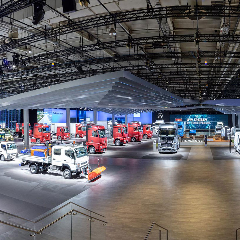 As stand builder in Hanover at the IAA Commercial Vehicles responsible for the exhibition stand of Mercedes-Benz Trucks