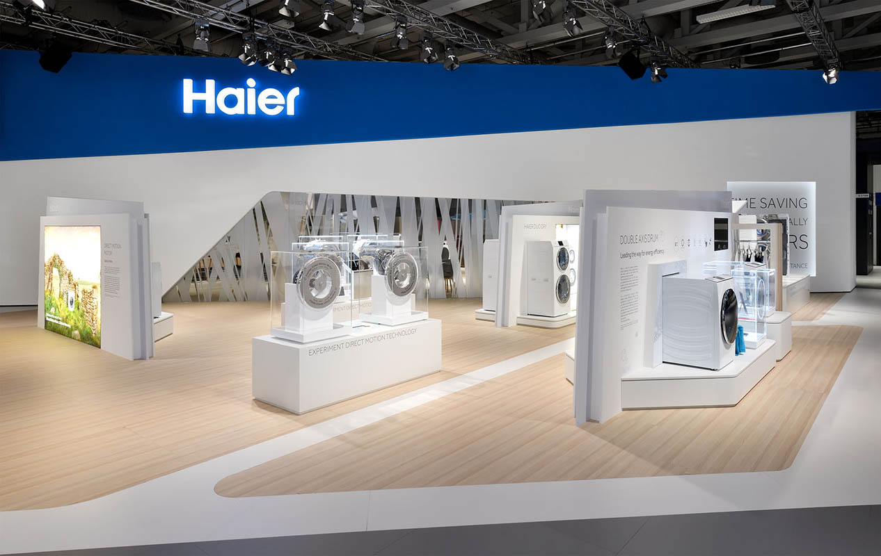 Stand builder Display Internatonal in Berlin at the IFA responsible for Haier's stand with own design by DIXConcepts.