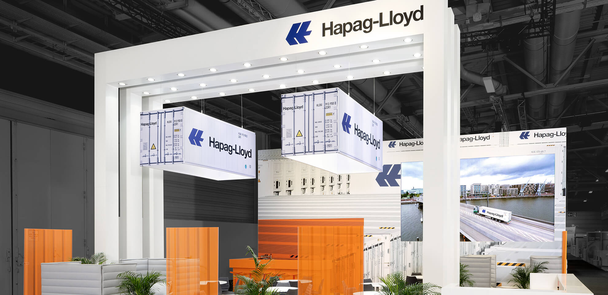 Modern trade fair presentation for Hapag-Lloyd at the Fruit Logistica in Berlin realized by Display International.