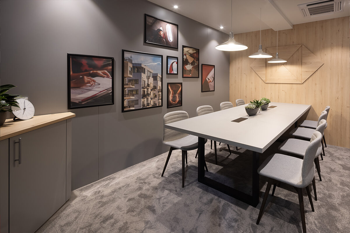 Präziser Messebau für die Finanzbranche – Display International realisierte für HSBC einen stilvollen Auftritt auf der Sibos Frankfurt.