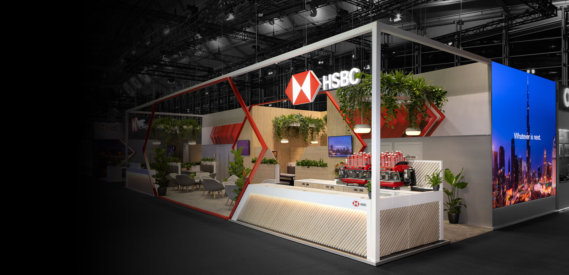 Für den Finanzdienstleister HSBC realisierte Display International gemeinsam mit 2LK einen 200 m² großen Messestand voller Stil, Diskretion und Vertrauen.