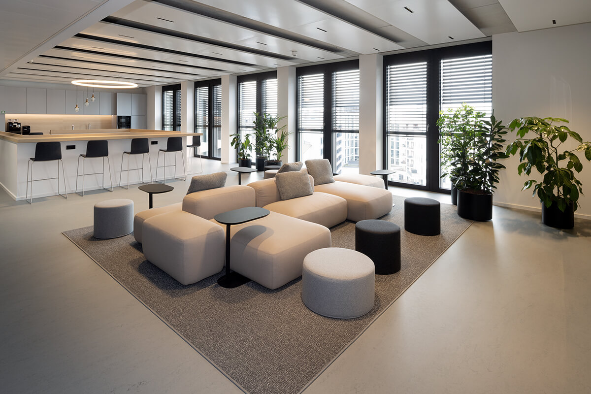 Display International is a general contractor for all interior fittings: Lounge areas, break rooms and quiet zones