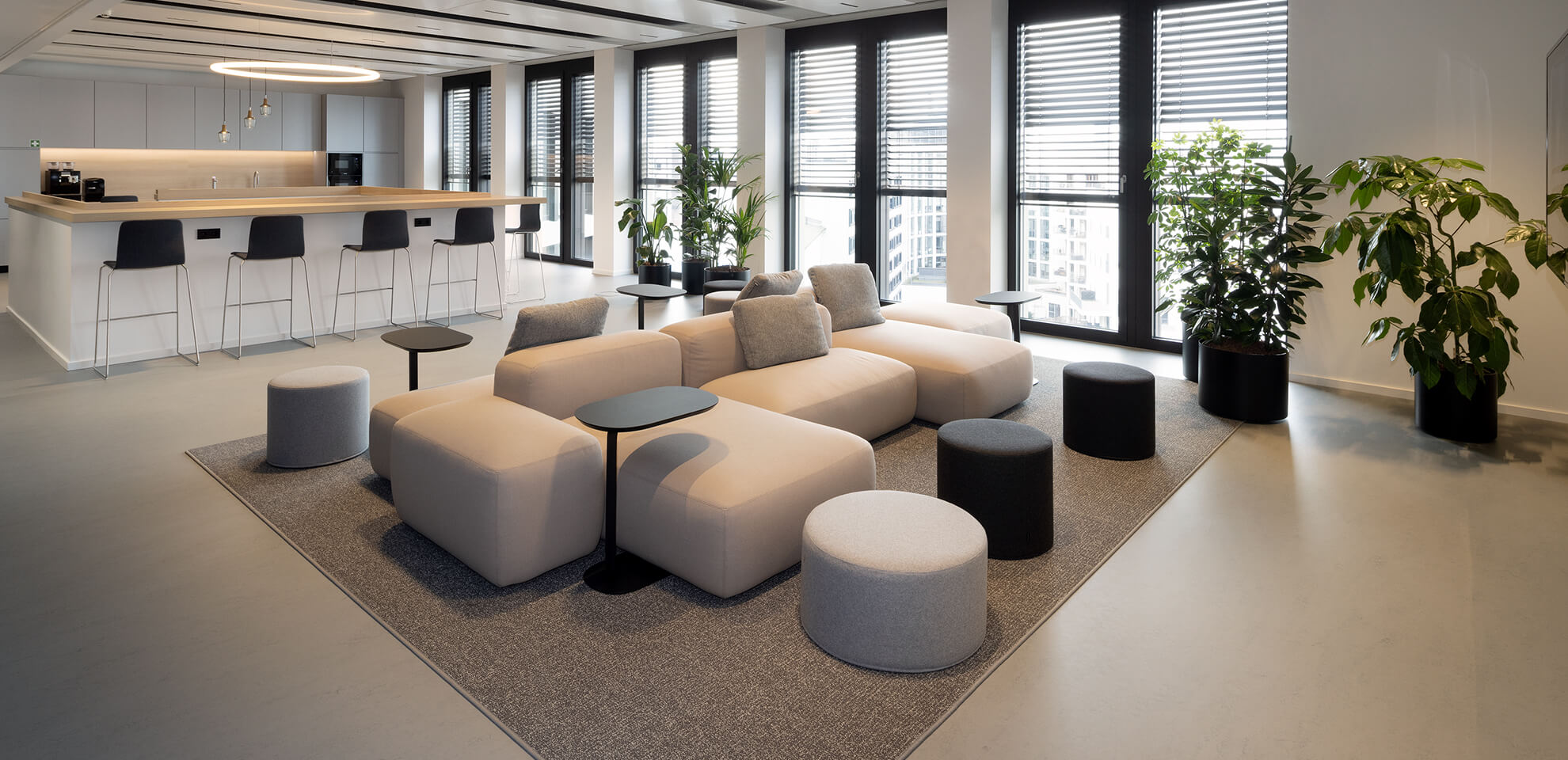 Interior finishing: Office interior fitting of the highest quality in Frankfurt