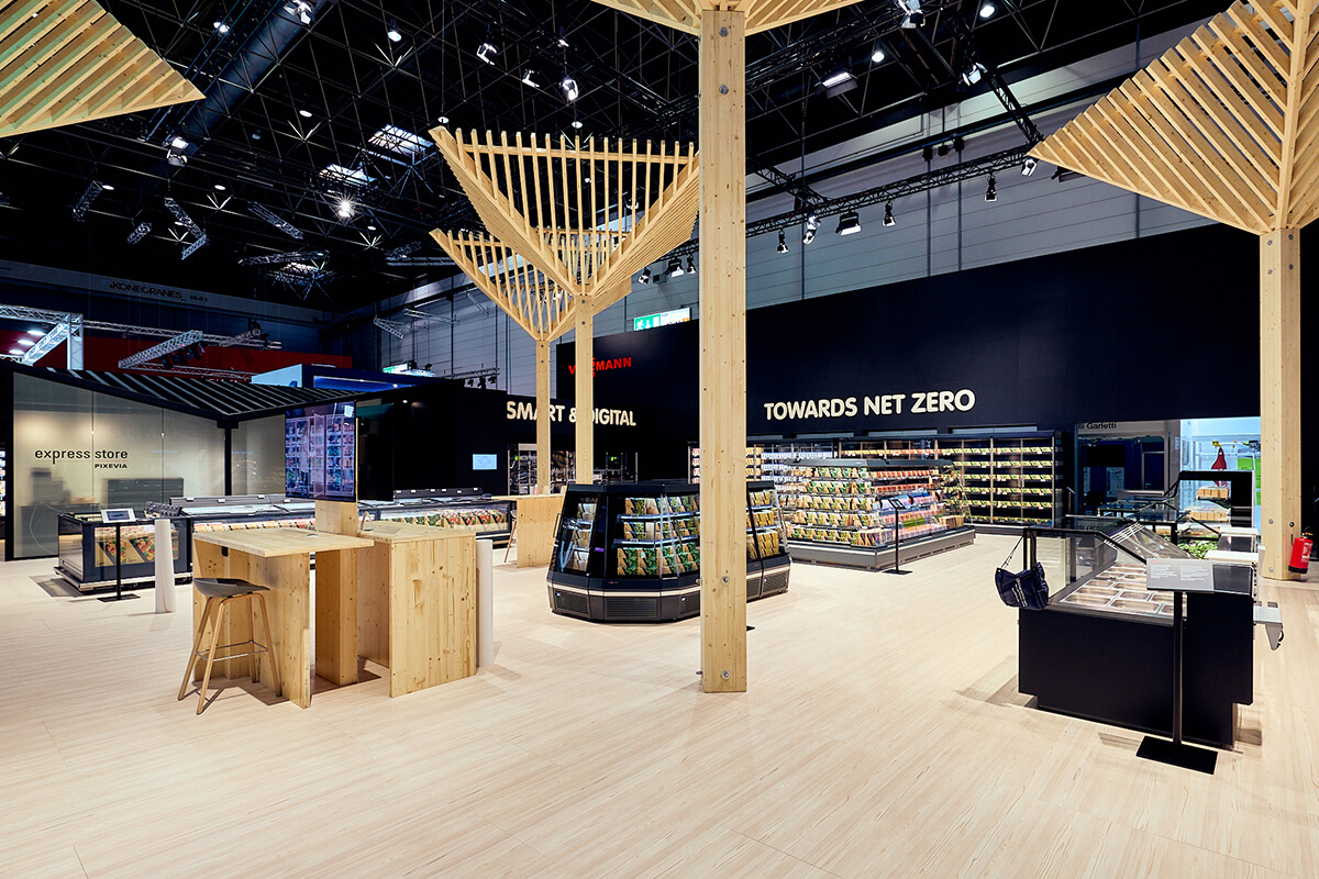 Stand builder for the Euroshop in Düsseldorf, modern stand construction from professionals.