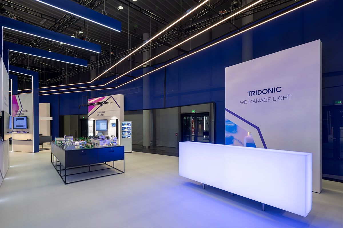 Ausgezeichneter Messestand der Zumtobel Group auf der Light + Building Frankfurt – Gewinner des Designplus Awards.